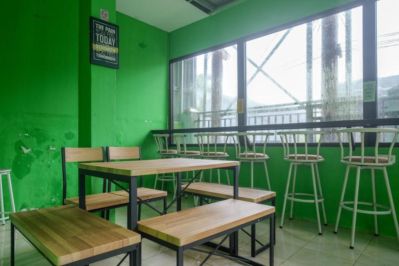 Reddoorz Near Politeknik Manado Otel Dış mekan fotoğraf